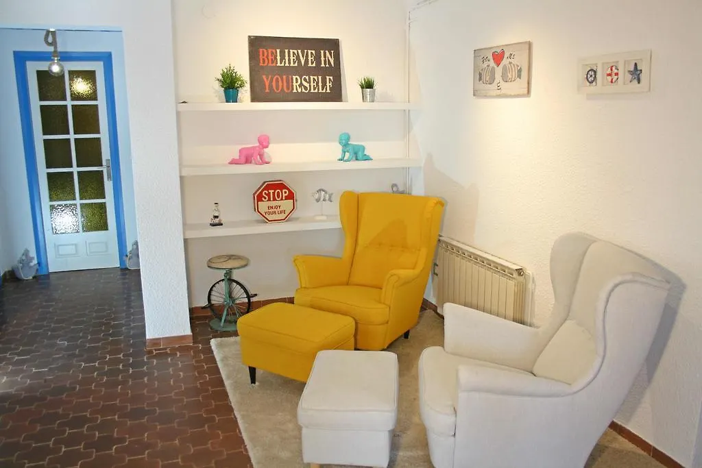 Superb Seafront Villa Cambrils 0*,  Hiszpania